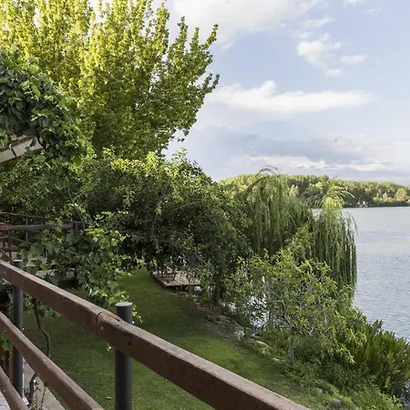 Luxury On The Tiber Villa