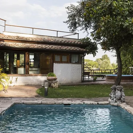 Luxury On The Tiber * Rome