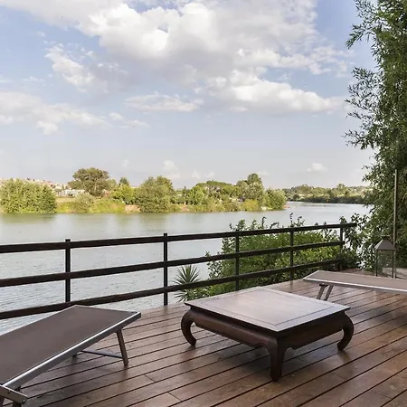 Luxury On The Tiber *